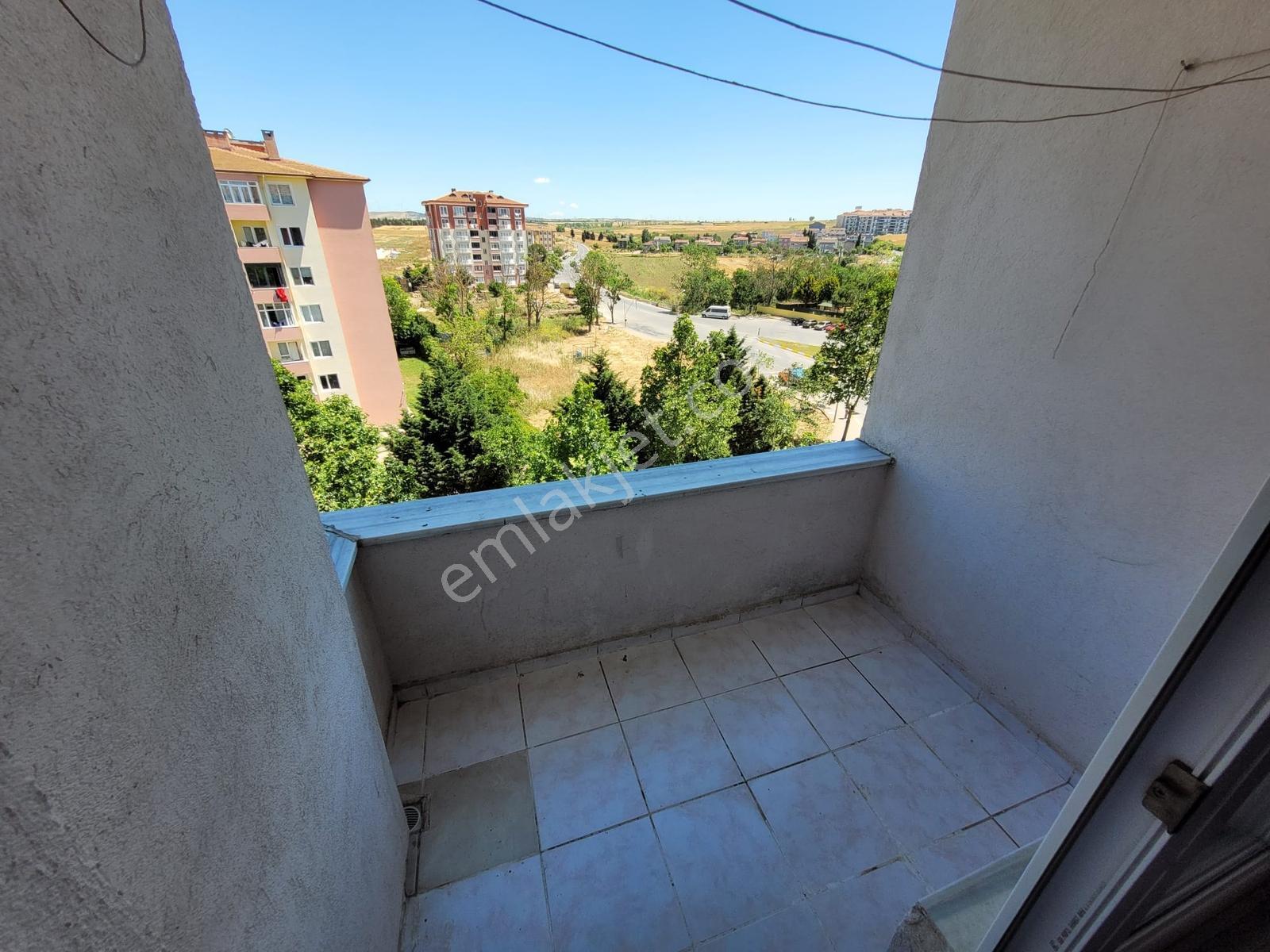 Silivri Yeni Mh. Kiralık 3+1 Daire Ara Kat Site İçersinde Temiz - Görsel 23