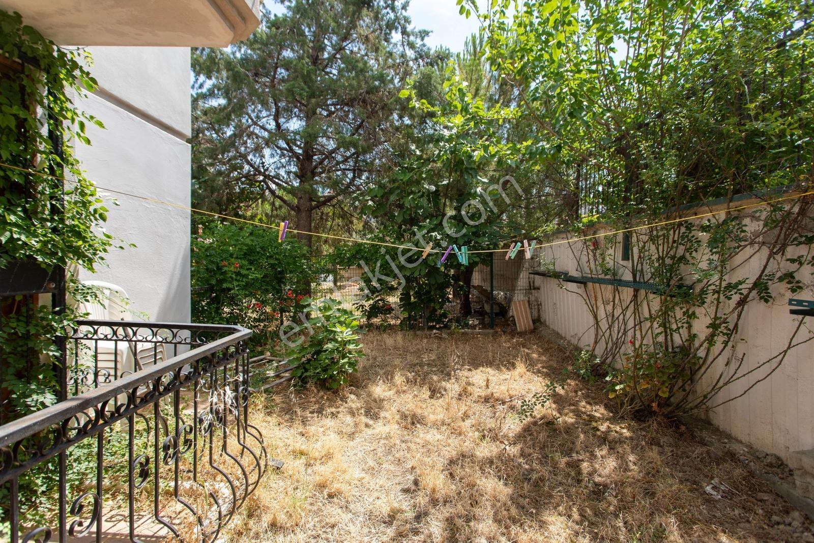 Foça Atatürk Mah. Site İçerisinde Satılık Bahçe Katı 2+1 Daire - Görsel 20