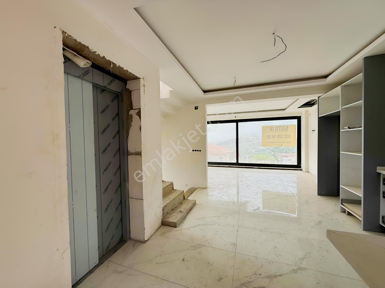 Urla'da Deniz Manzaralı Ruhsatlı Satılık 2 Adet Villa - Görsel 22