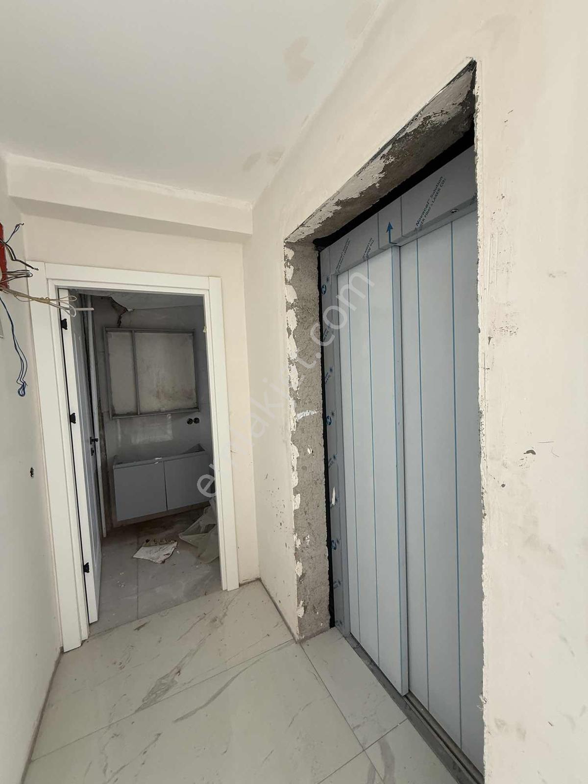 Urla'da Deniz Manzaralı Ruhsatlı Satılık 2 Adet Villa - Görsel 11