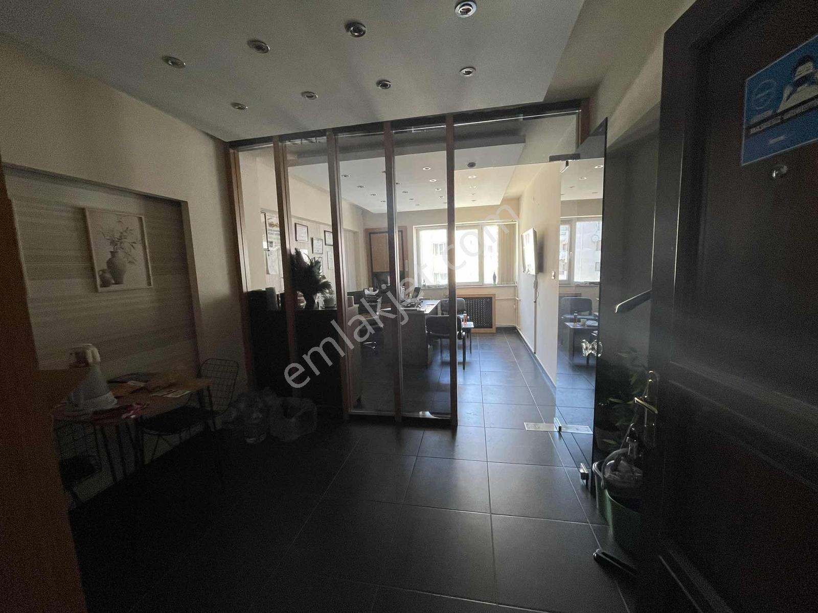 Şenyurt Sitesinde 3 Odalı Satılık İşyeri/ofis - Görsel 7