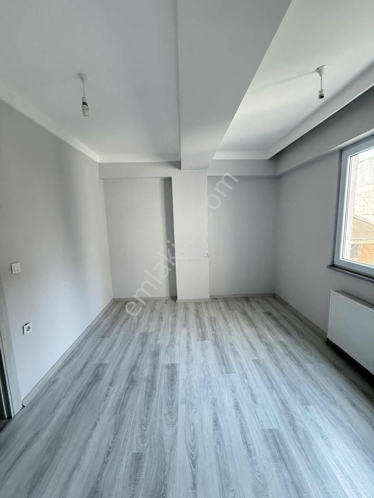 Akkaya İnşaatan Merkezi Konum Kapalı Otoparklı Geniş 2+1 - Görsel 18