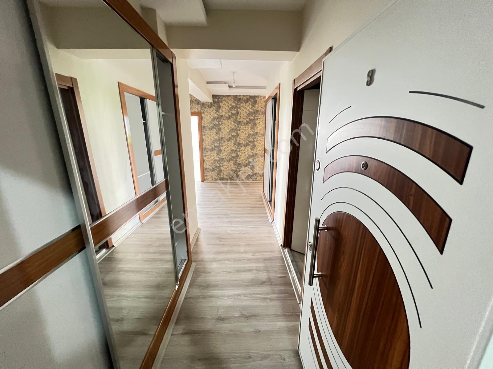 Incom Lıne Gayrimenkul Satıyor 3+1 Geniş Aile Dairesi Fabrika Mahallesi - Görsel 16