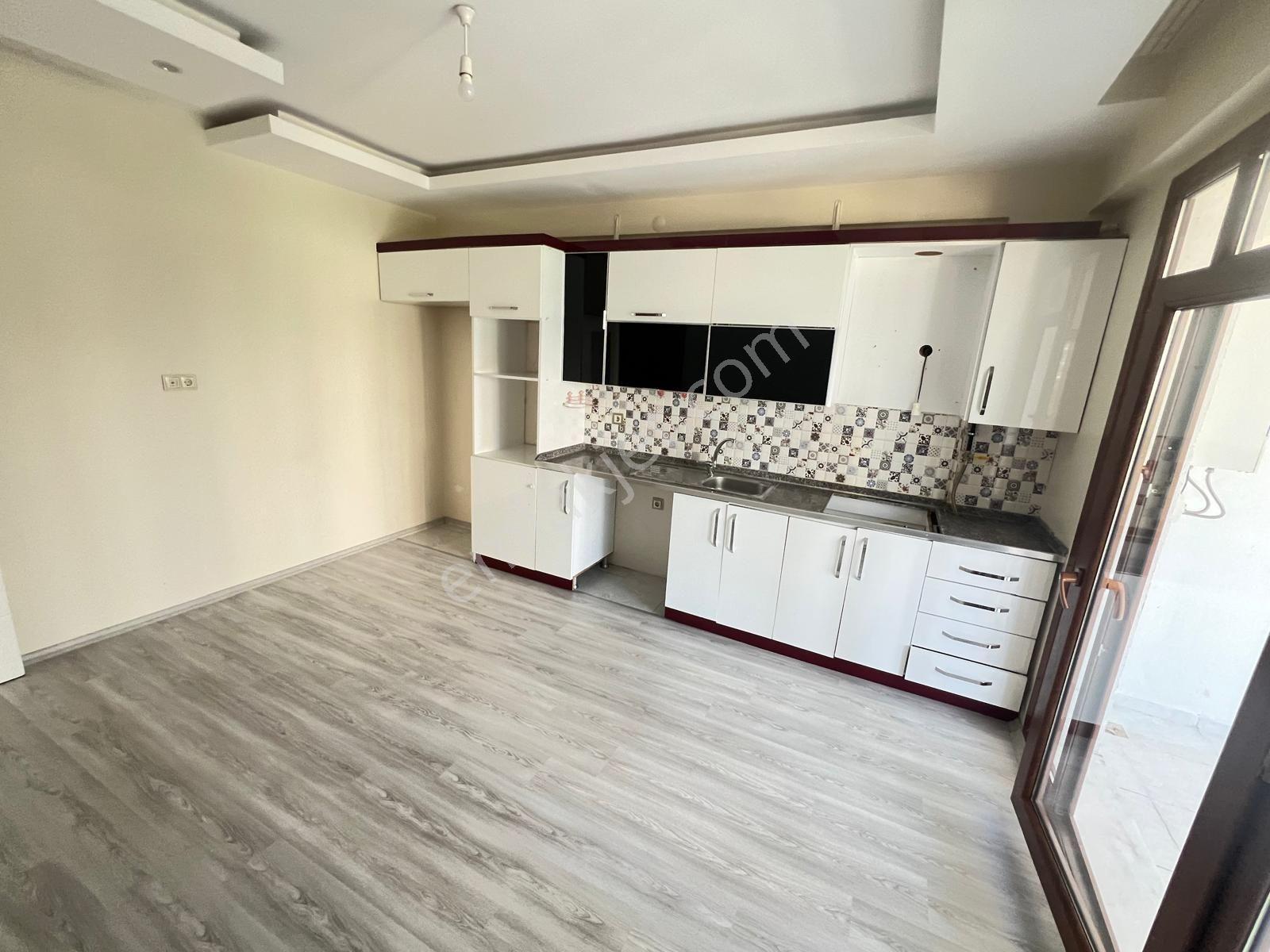 Incom Lıne Gayrimenkul Satıyor 3+1 Geniş Aile Dairesi Fabrika Mahallesi - Görsel 13
