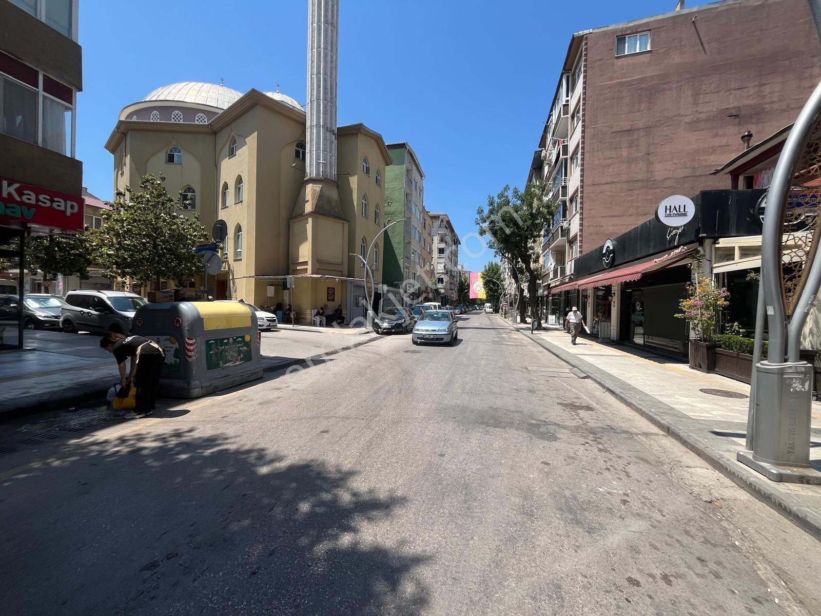 İstanbul Caddesi Üzeri (98 M2(artı Çıkma Alanı) Satılık Dükkan - Görsel 19