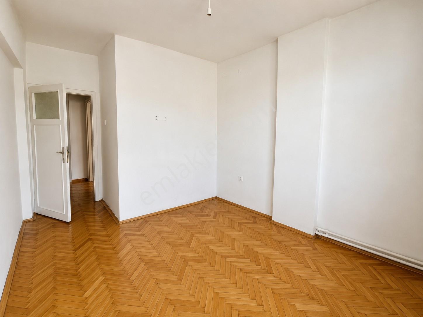 Yunus Emre Cd Üzerinde Merkezi Otoparklı Ferah 3+1 Kiralık Daire - Görsel 19