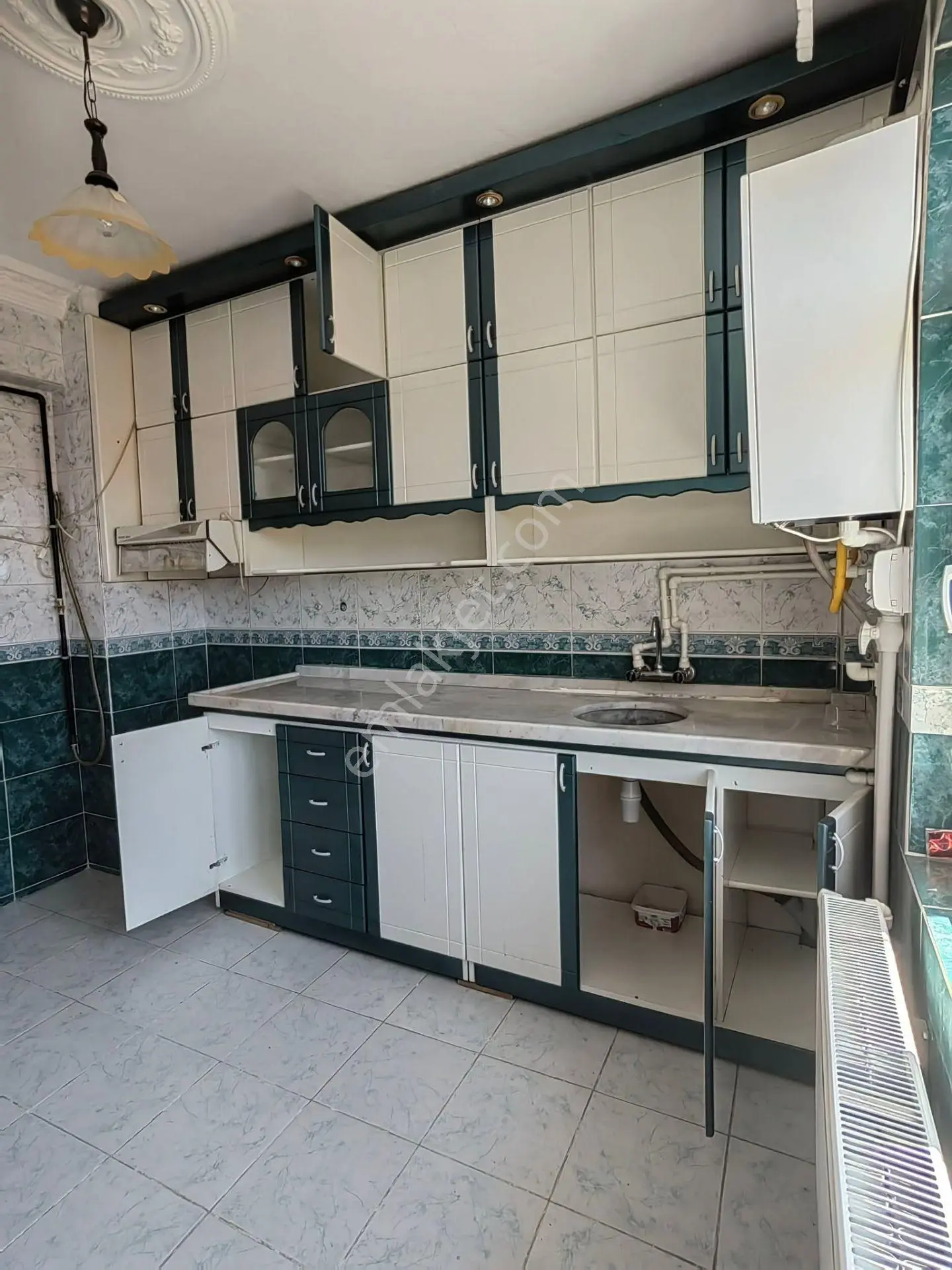 Nasreddin Emlaktan Altunkalem Mahallesinde Kiralık 3+1 Daire - Görsel 4