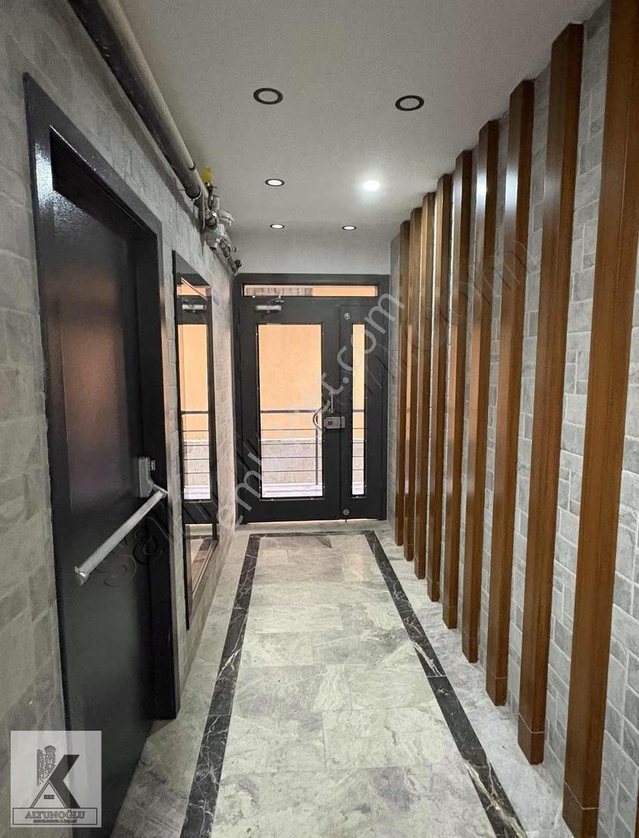 Altunoğlu"ndan Cadde Ulaşım Yakınında 1+1 Sıfır Ara Kat Daire - Görsel 15