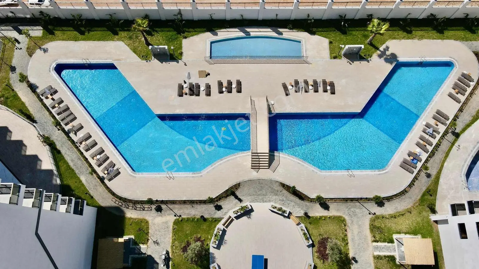 Alanya Payallar Fırsat 1+1 Ful Aktiviteli Deniz Manzaralı - Görsel 4