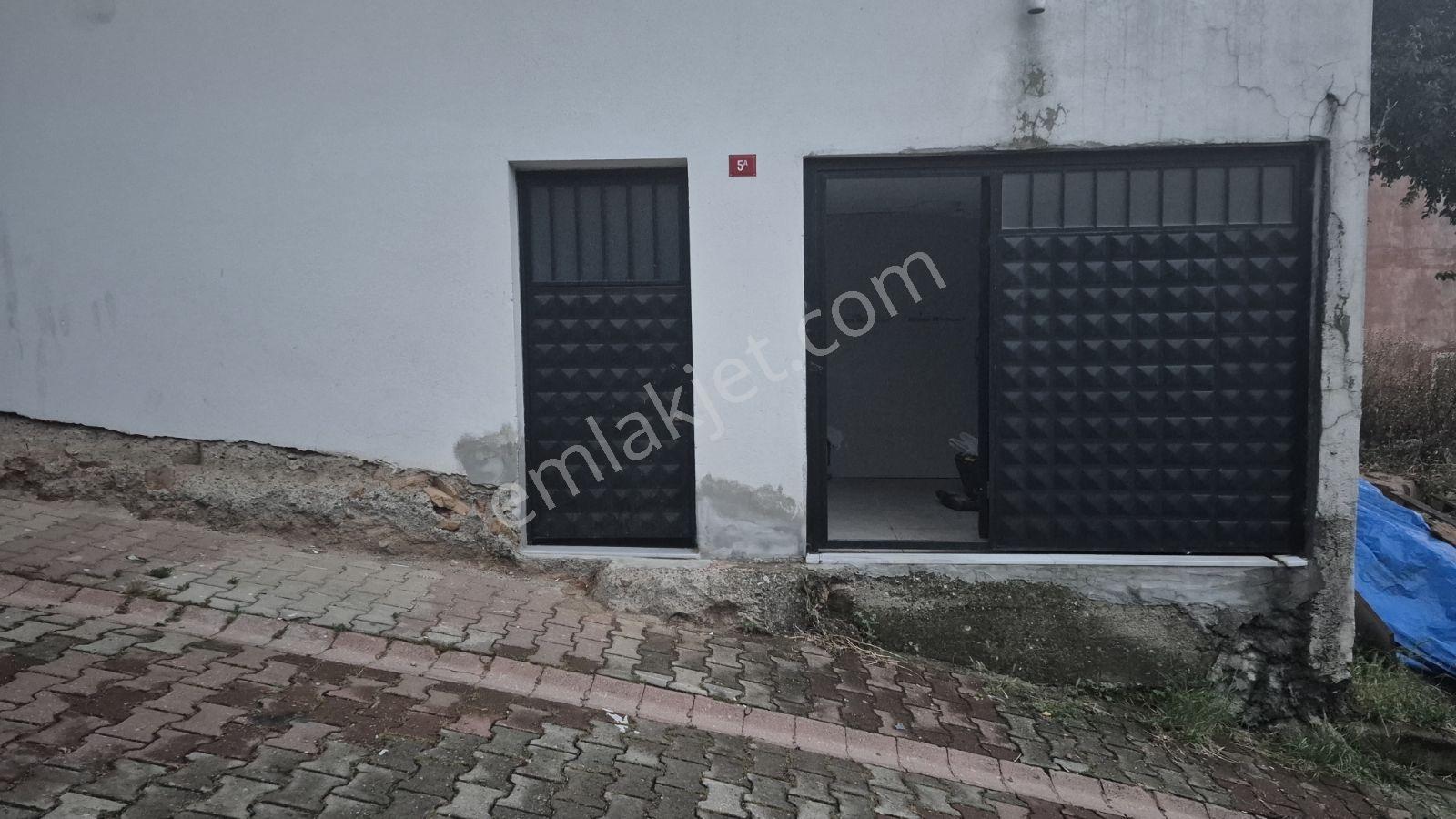 80 M² Kiralık Depo Üsküdar Ferah Mah M.akif Ersoy Cad Üzerinde - Görsel 5