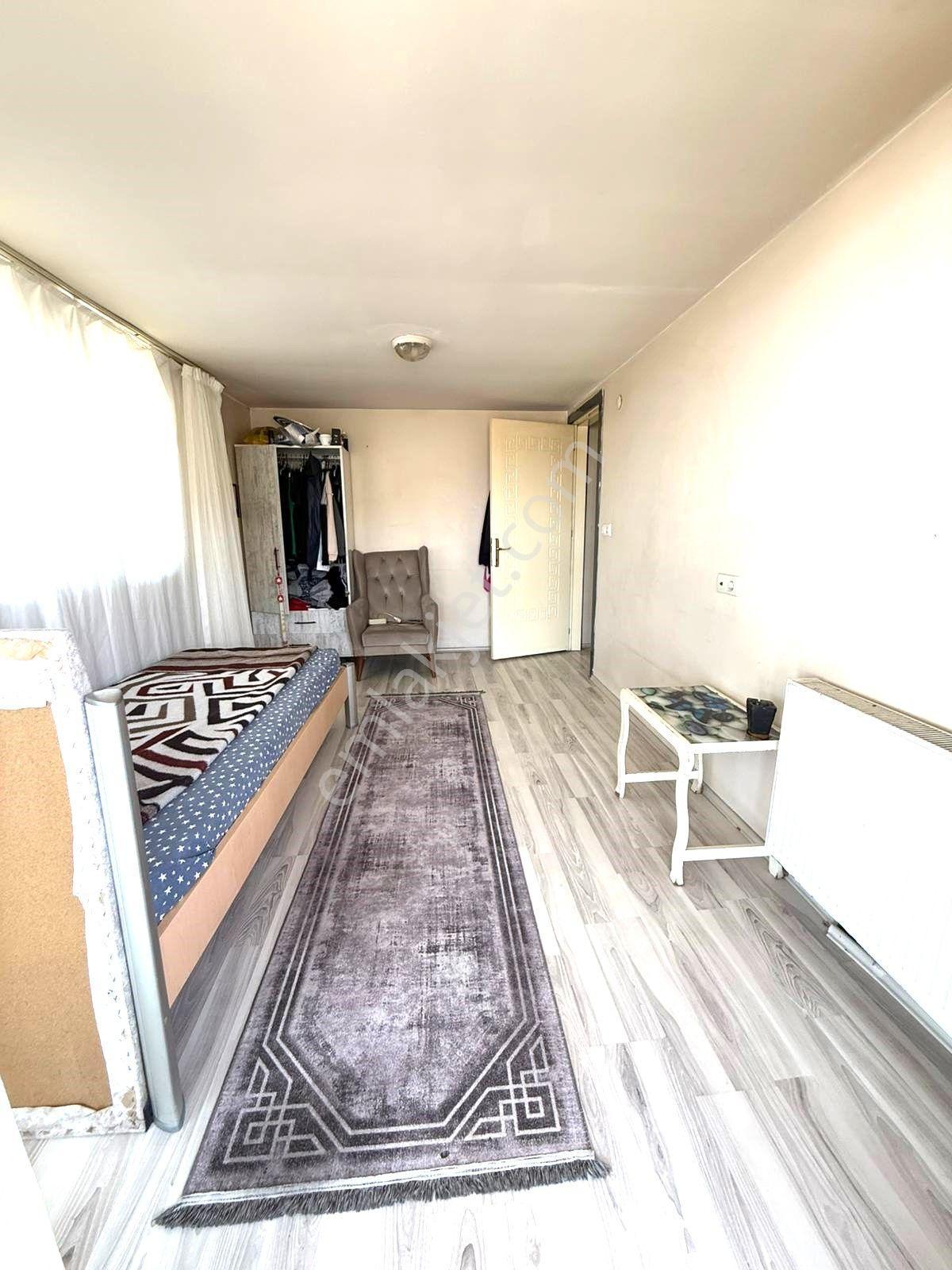 Yeşilyurt Mahallsinde Asansörlü Balkonlu Geniş Teraslı 3+1/120 M2 Dubleks Daire 3.300.000 Tl - Görsel 8