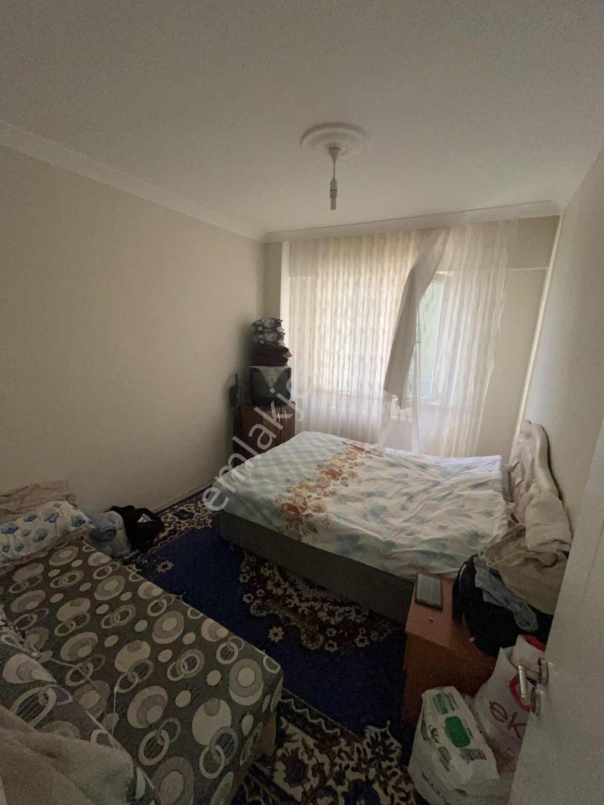 Burhaniye Bahçelievler Mahallesinde Kiralık Eşyalı 1+1 Daire - Görsel 14