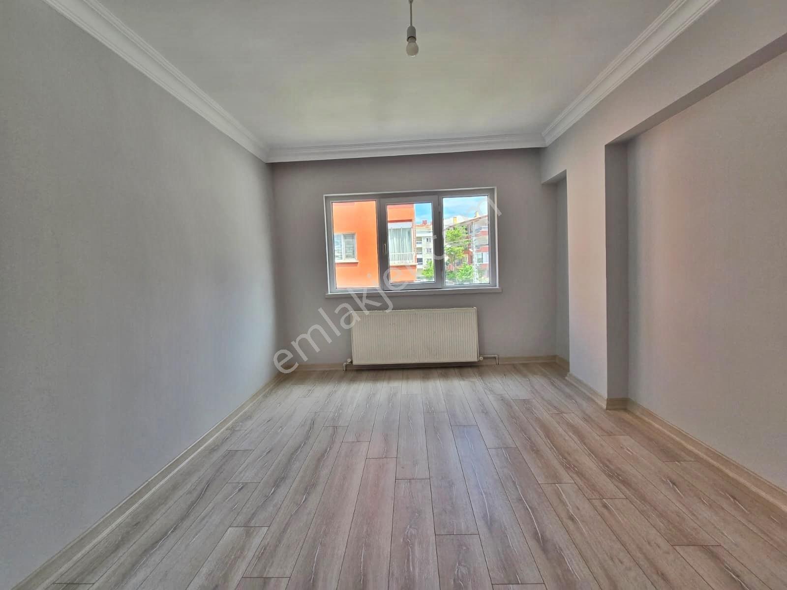 Piyade'de Ultra Lüks Yapılı 3+1 Köşe Başı Ön Cephe Ara Kat Daire - Görsel 33