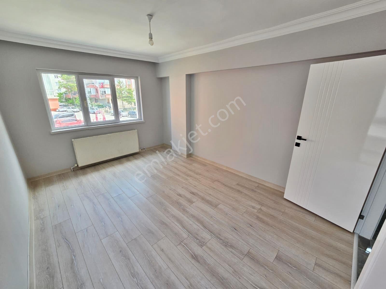 Piyade'de Ultra Lüks Yapılı 3+1 Köşe Başı Ön Cephe Ara Kat Daire - Görsel 25
