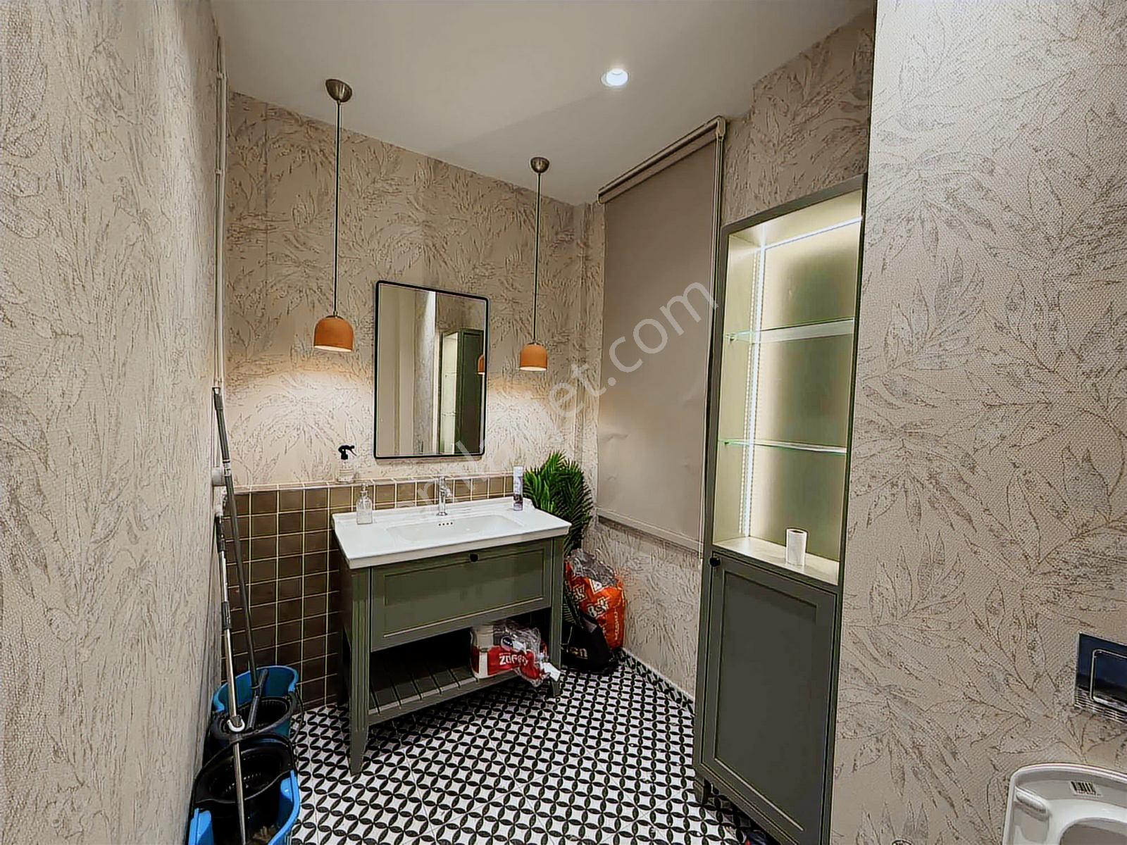Rumeli Caddesi Üzeri İçi Sıfır Tabela Değeri Yüksek Kiralık 4+1 - Görsel 6