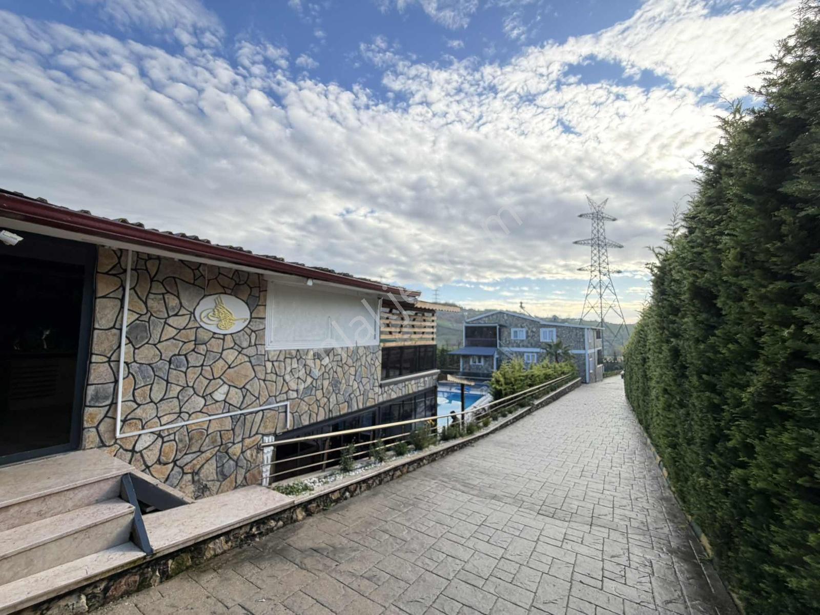 Derince Karagöllü'de 8+2 Özel Yaşam - Muhteşem Arazi - Görsel 24