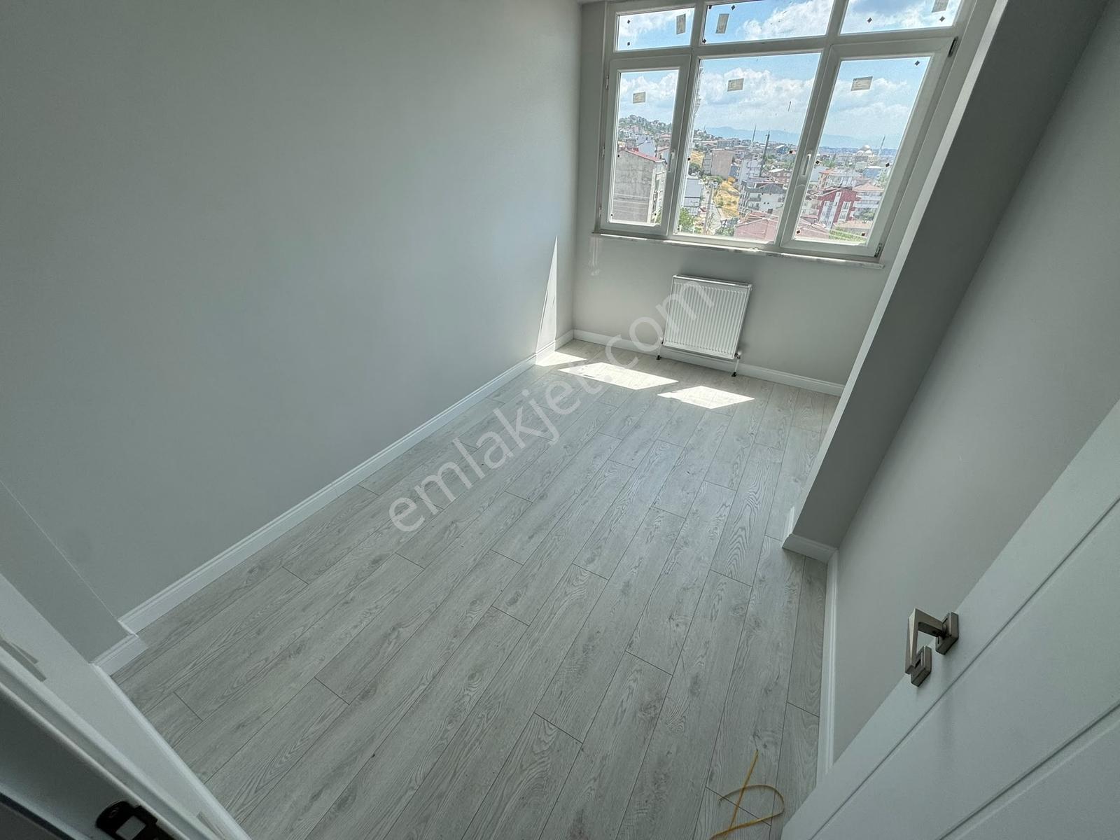 Çayırova Emek Mahallesinde 2+1 Arakat Sıfır - Görsel 10