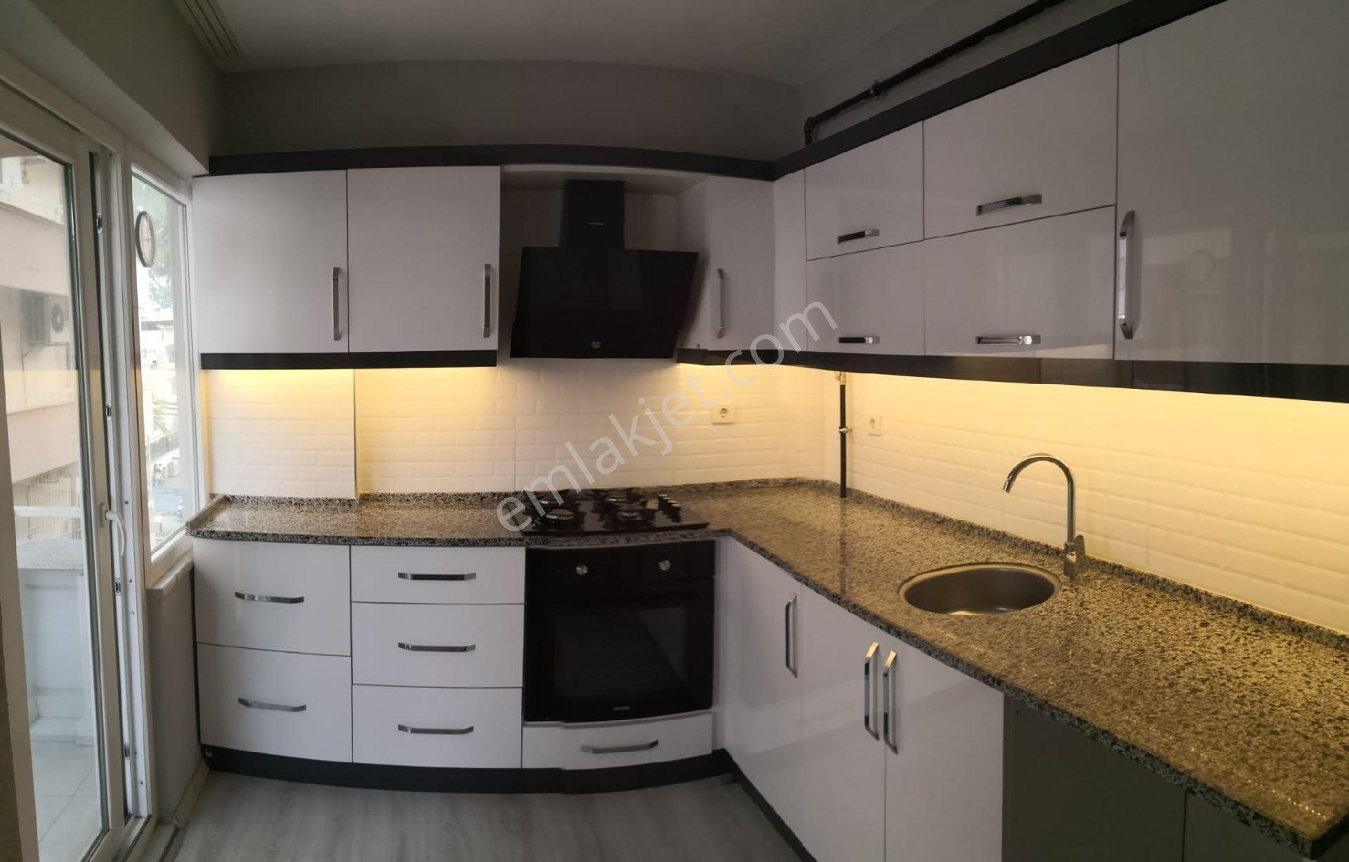 Ordu Caddesinde 2+1 Yeni İşçilikli Kiralık Daire - Görsel 4