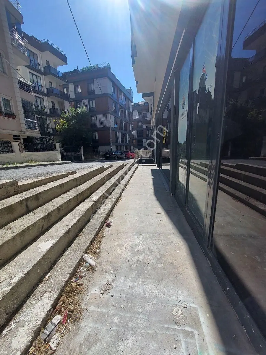 Remax Bereket'ten Gürpınar'da Kiralık 500m² Kiralık Ticari Alan - Görsel 5
