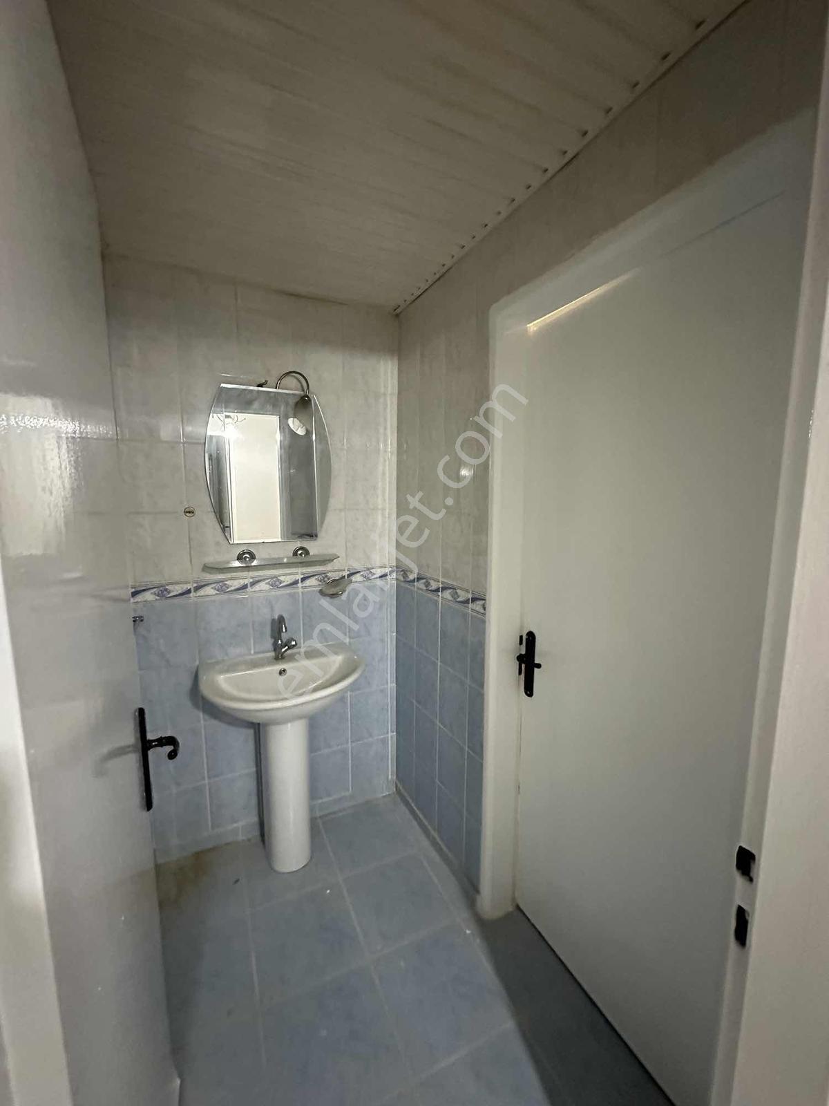 Kocatepe Cadde Üzerinde Kiralık Daire 3+1 Cadde Cephe - Görsel 3