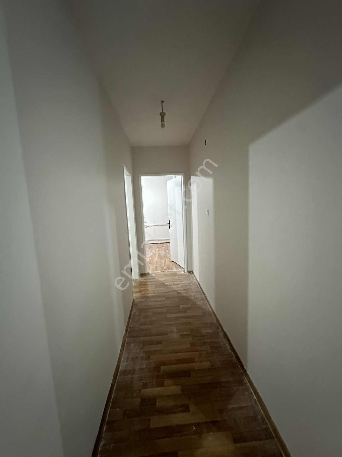Kocatepe Cadde Üzerinde Kiralık Daire 3+1 Cadde Cephe - Görsel 14