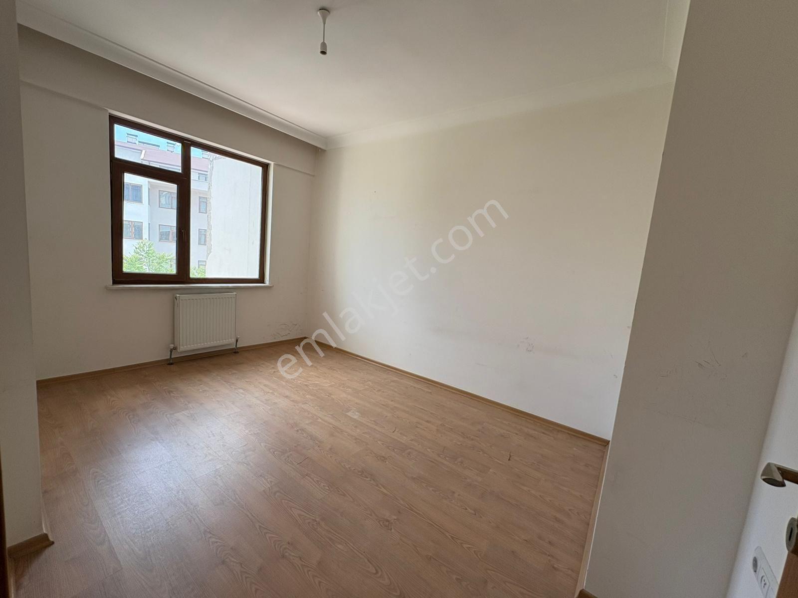Yüksel Şahinden Kosova Da Güvenlikli Sitede Arakat 2+1 Kiralık Daire - Görsel 8