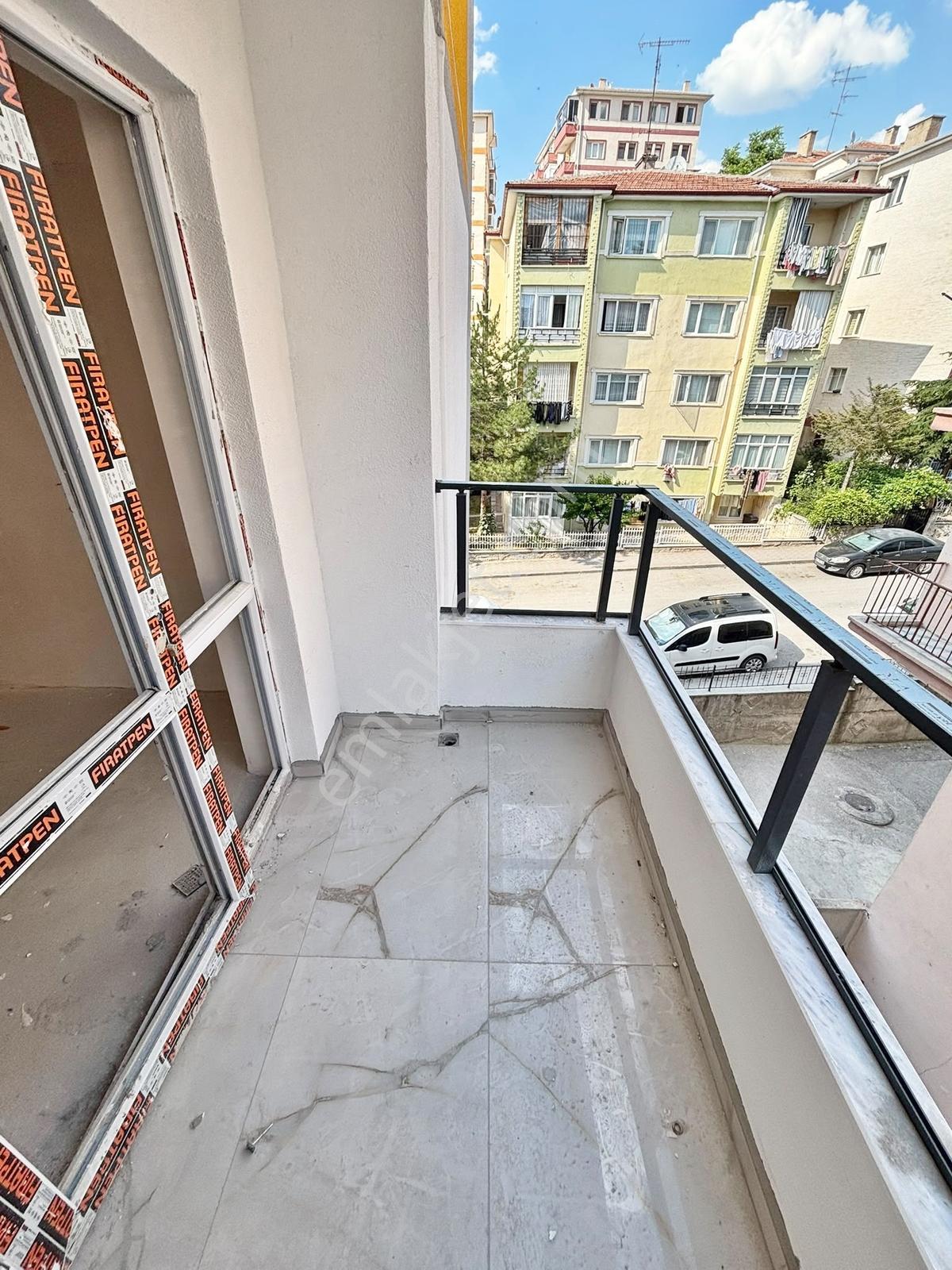 Sincan Merkez'de 3+1 Sıfır Ön Cephe Ara Kat Daire - Görsel 27