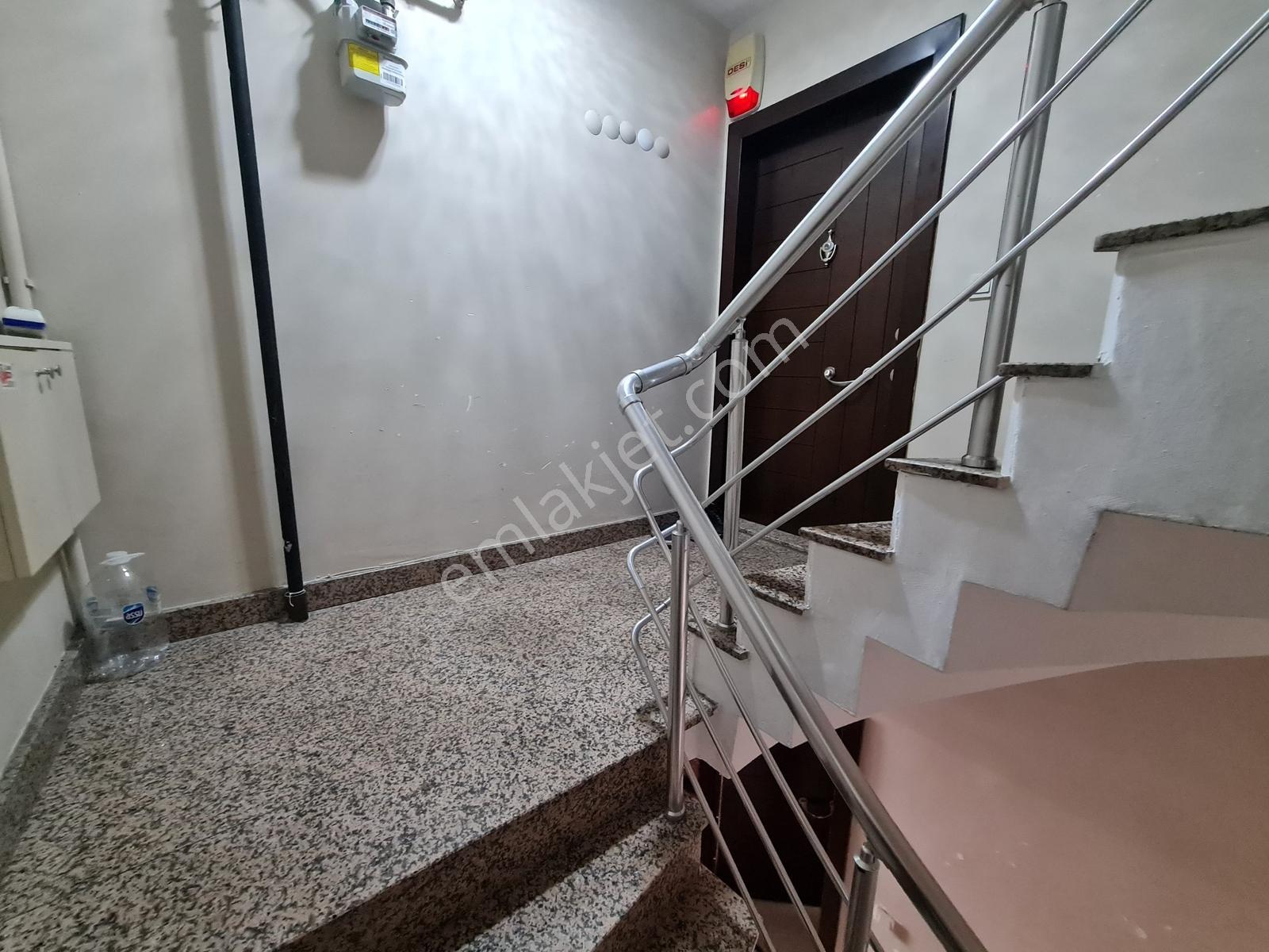 Gültepe Mahallesnde Metrobüse Yakn Yeni Bina 100m2 3+1 E.banyolu - Görsel 9