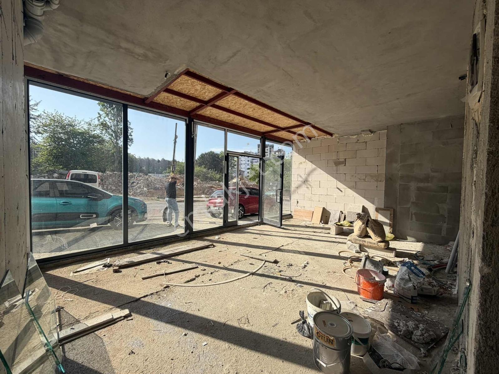 Çekmeköy Sultançiftliği Mahallesi'nde 200 M2 Kiralık Dükkan - Görsel 7