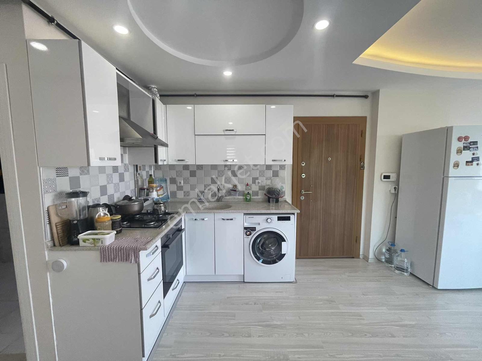 Bluediamond Emlak ; Yeni Mah.tramvayı Altında 4.kat 2+1