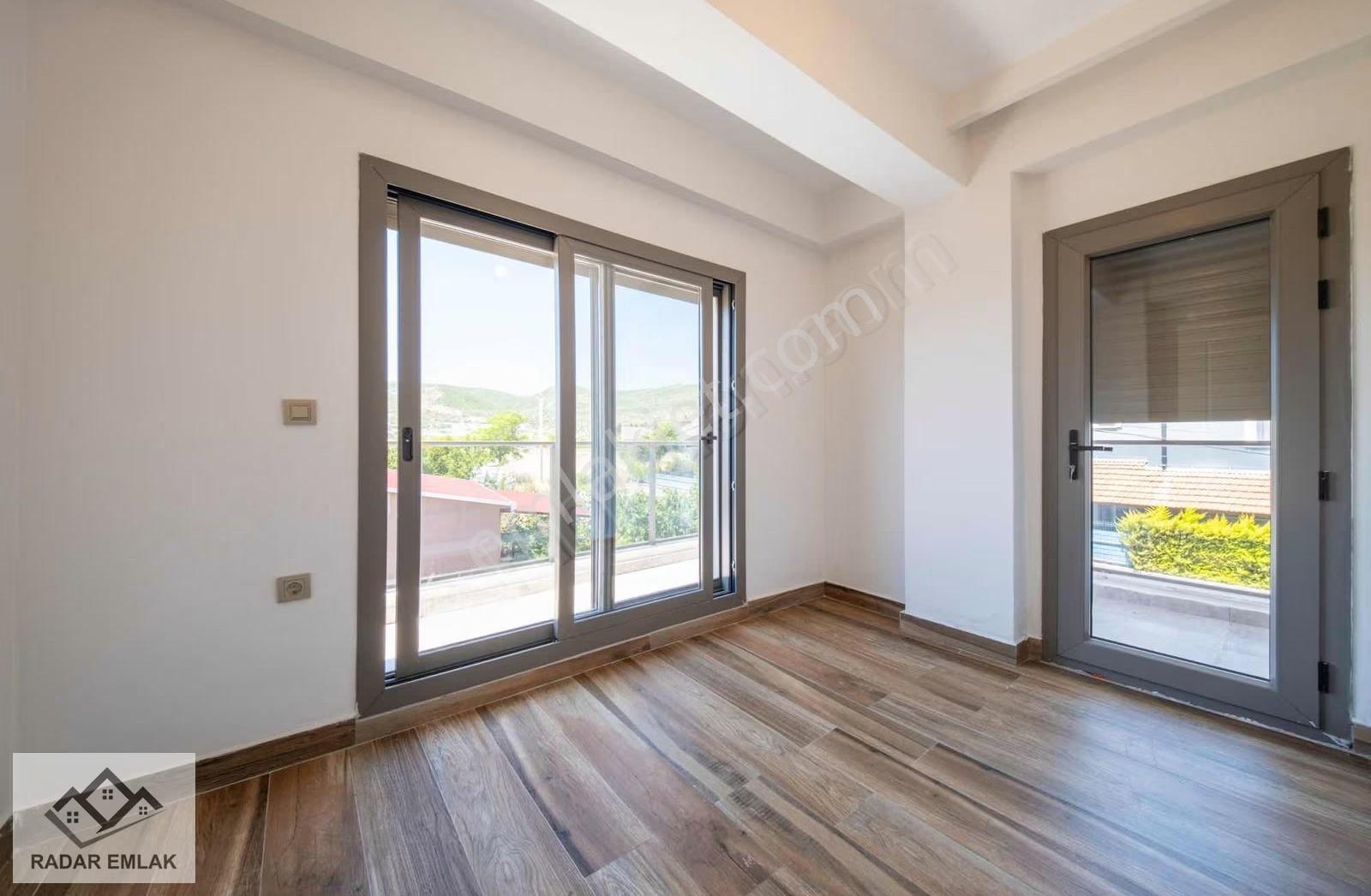 Urla Gülbahçede Denize Yakın Sıfır Satılık Villa - Görsel 27