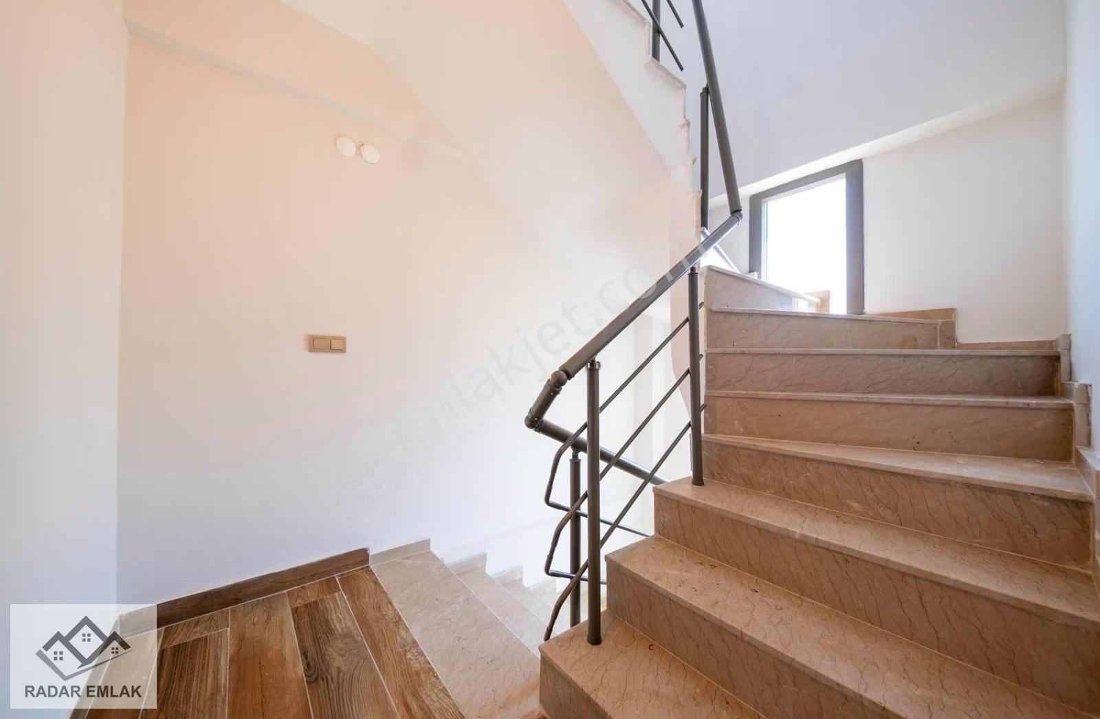 Urla Gülbahçede Denize Yakın Sıfır Satılık Villa - Görsel 28