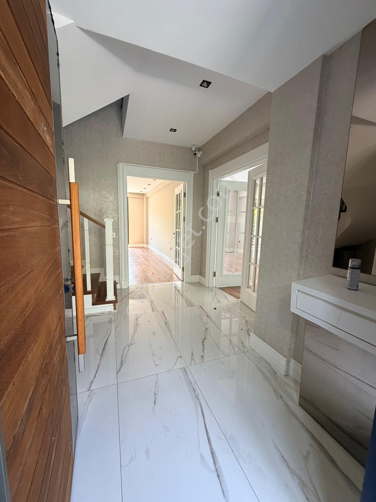 İldem Fatih Mahallesinde 4.5+1 Lüks Akıllı Villa - Görsel 21