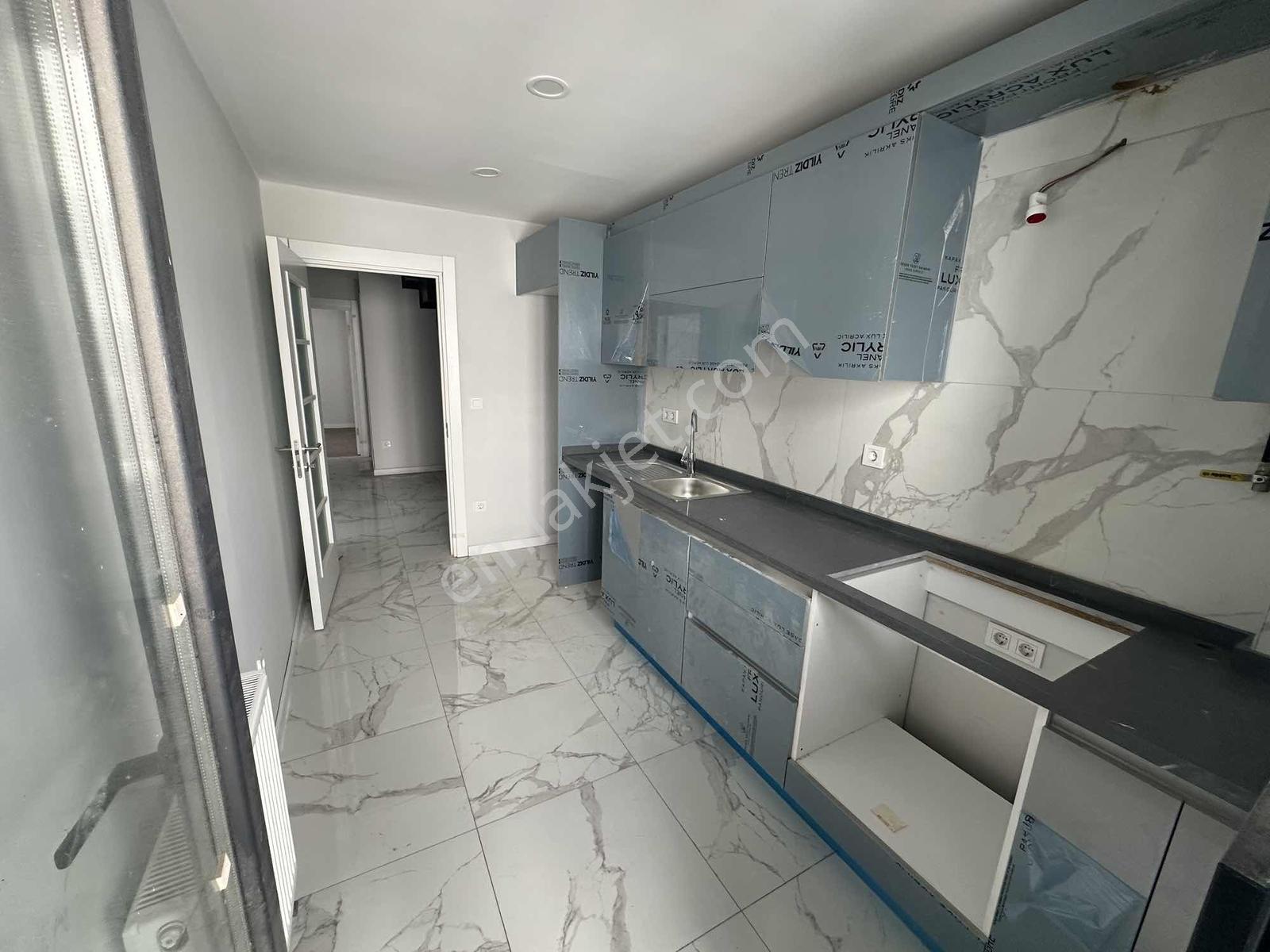 Pendik Sahile Çok Yakın Fırsat Fiyatıyla 4+2 Geniş Dubleks - Görsel 24