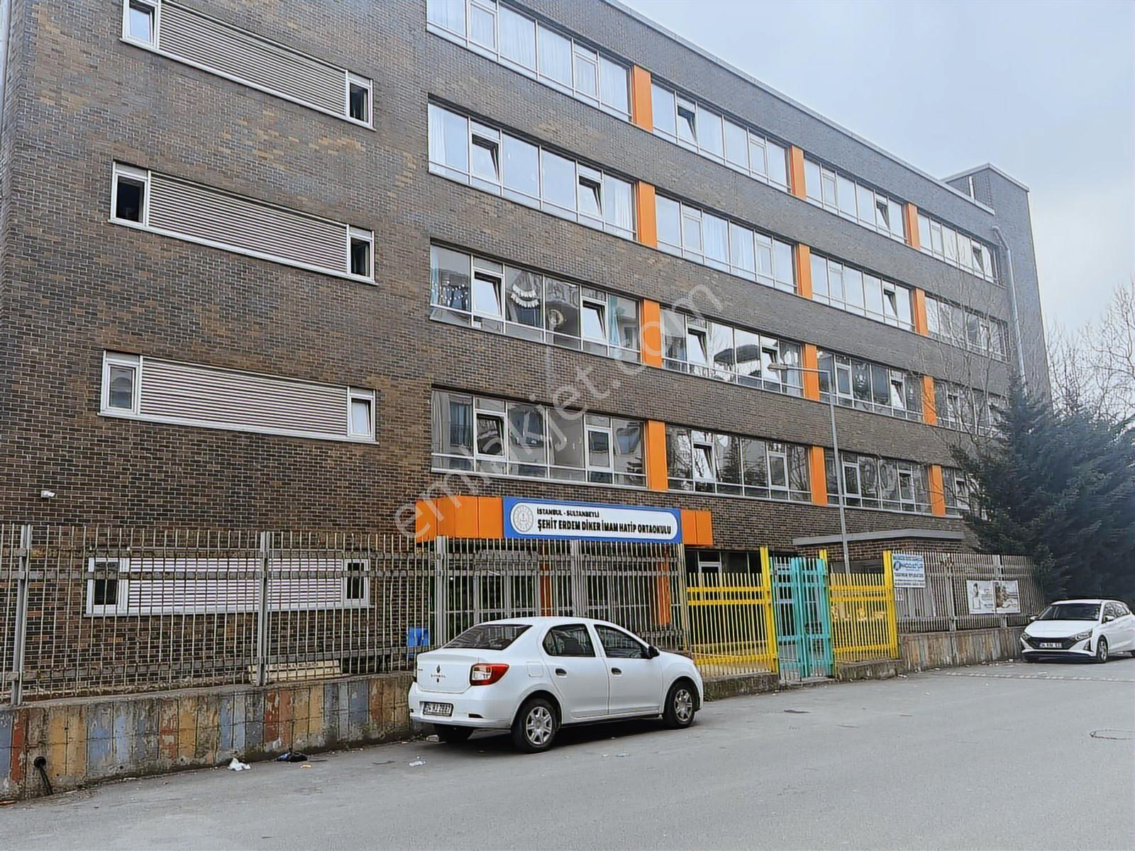 Ahmet Yesevide Site İçerisinde Merkeze Yakın Satılık 3+1 Daire - Görsel 5