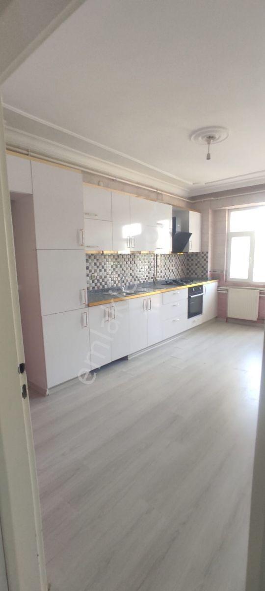 Gaziler Hanımeller Civarı Acilll Satılık 3+1 Full Yapılı Daire..