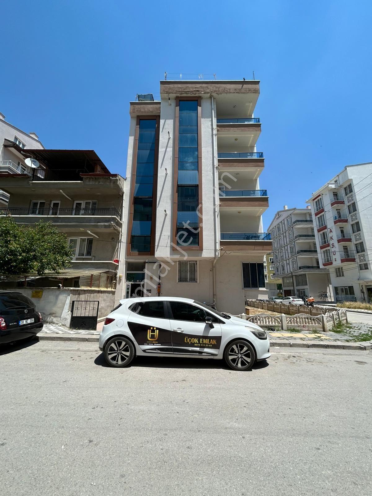 Afyon Üçok Emlaktan Erenler Mah Kiralık 2+1 Eşyalı Daire - Görsel 3