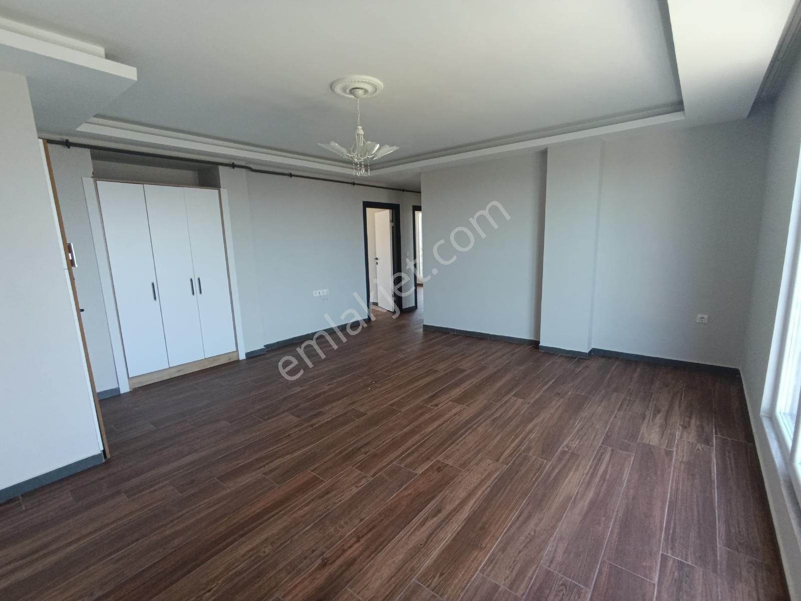 Deniz Manzaralı, Ebeveyn Banyolu 2+1 Kapalı Balkonlu Kiralık - Görsel 21