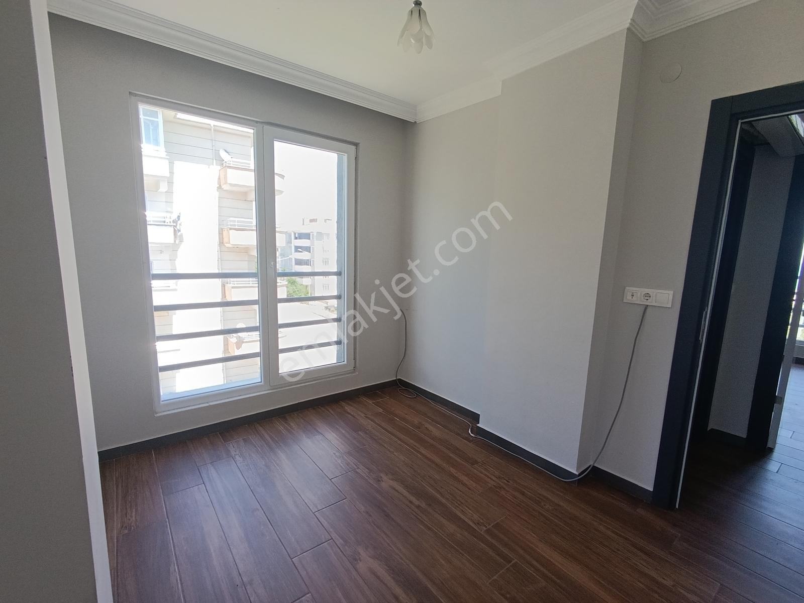 Deniz Manzaralı, Ebeveyn Banyolu 2+1 Kapalı Balkonlu Kiralık - Görsel 18