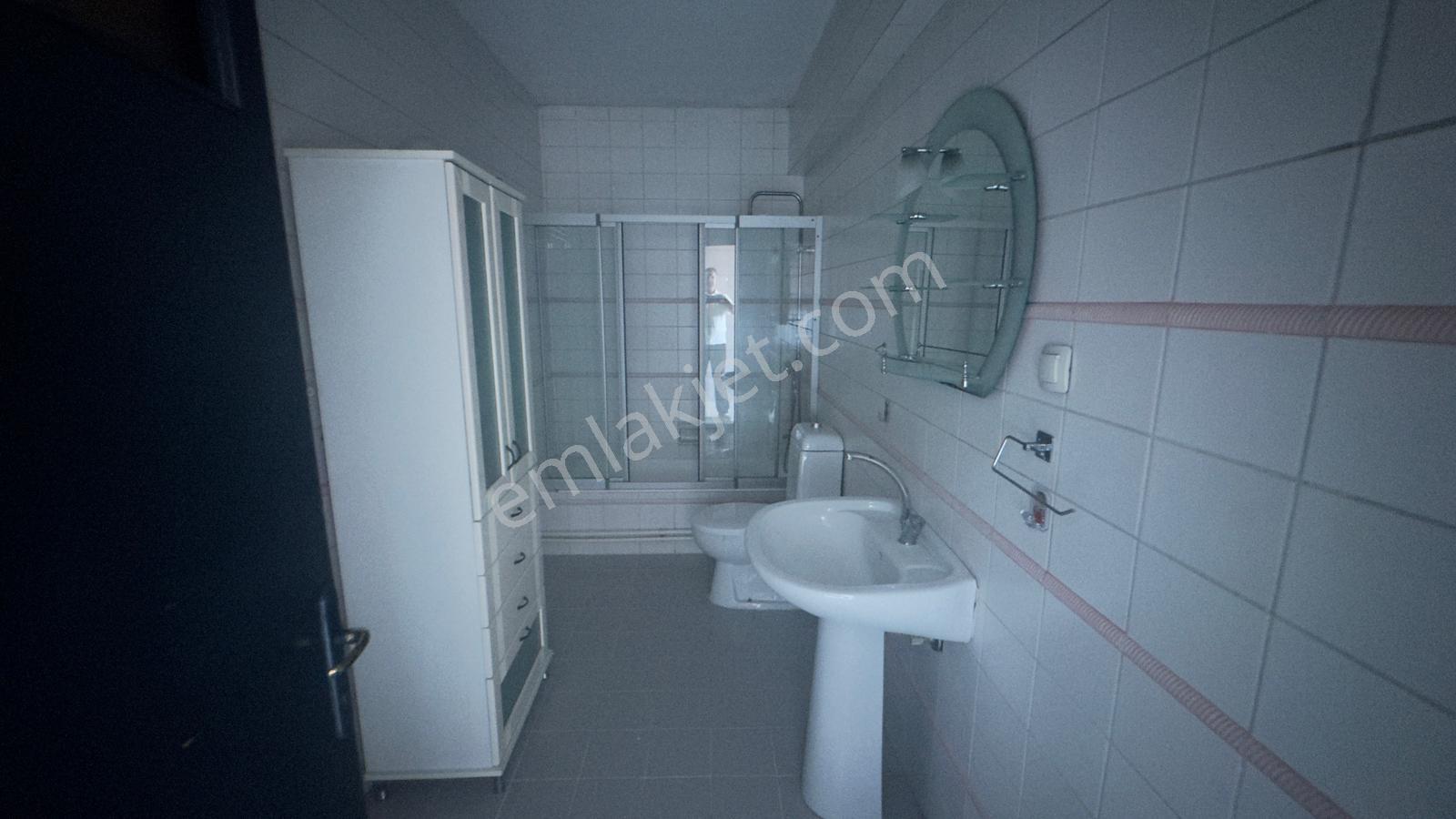 Beylikdüzü Migros Ve E5 Arkasında 3+1 Kiralık Daire - Görsel 30