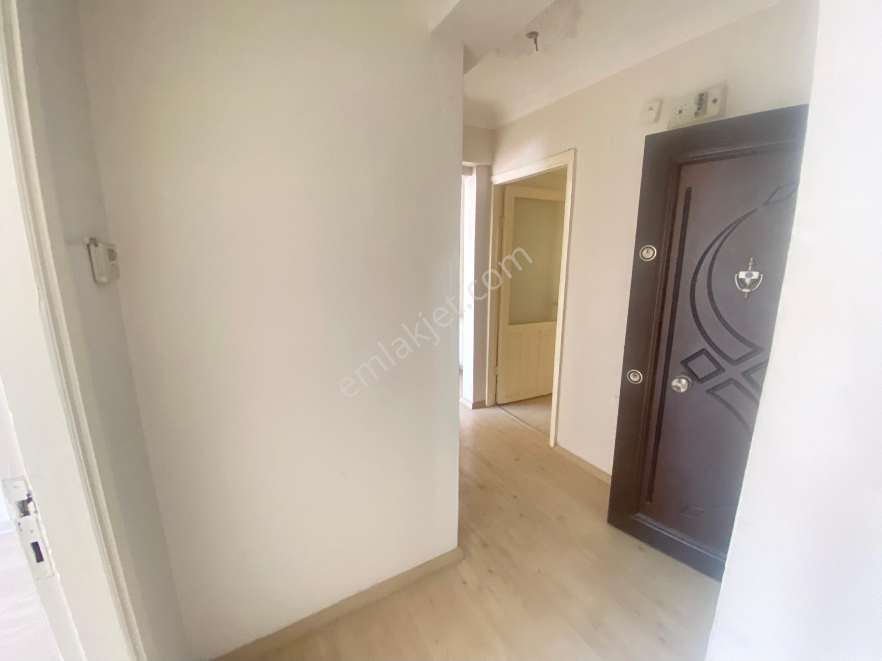 Bayraklı Sevgi Yolu Çarşısında İzban Yakını 3+1 Satılık Daire - Görsel 23