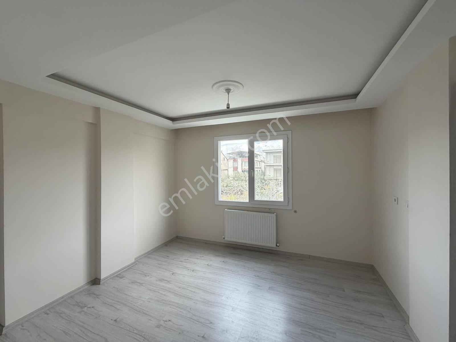 Tesisler Bölgesinde Bahçeli 125 M2 Arakat 3+1 Kiralık Daire - Görsel 8