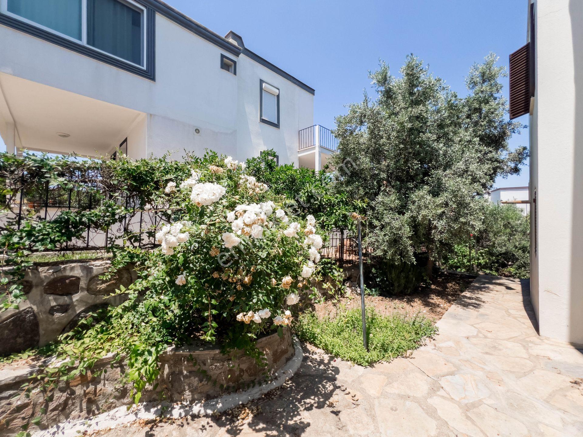Bodrum Yalıkavak'ta Bahçeli Müstakil Villa | Plajlı Site - Görsel 25