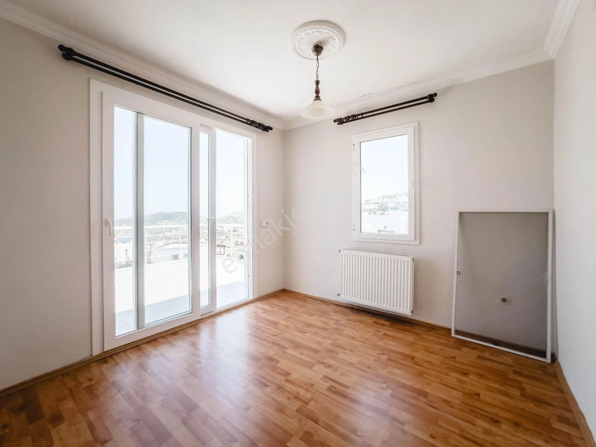 Bodrum Yalıkavak'ta Bahçeli Müstakil Villa | Plajlı Site - Görsel 13