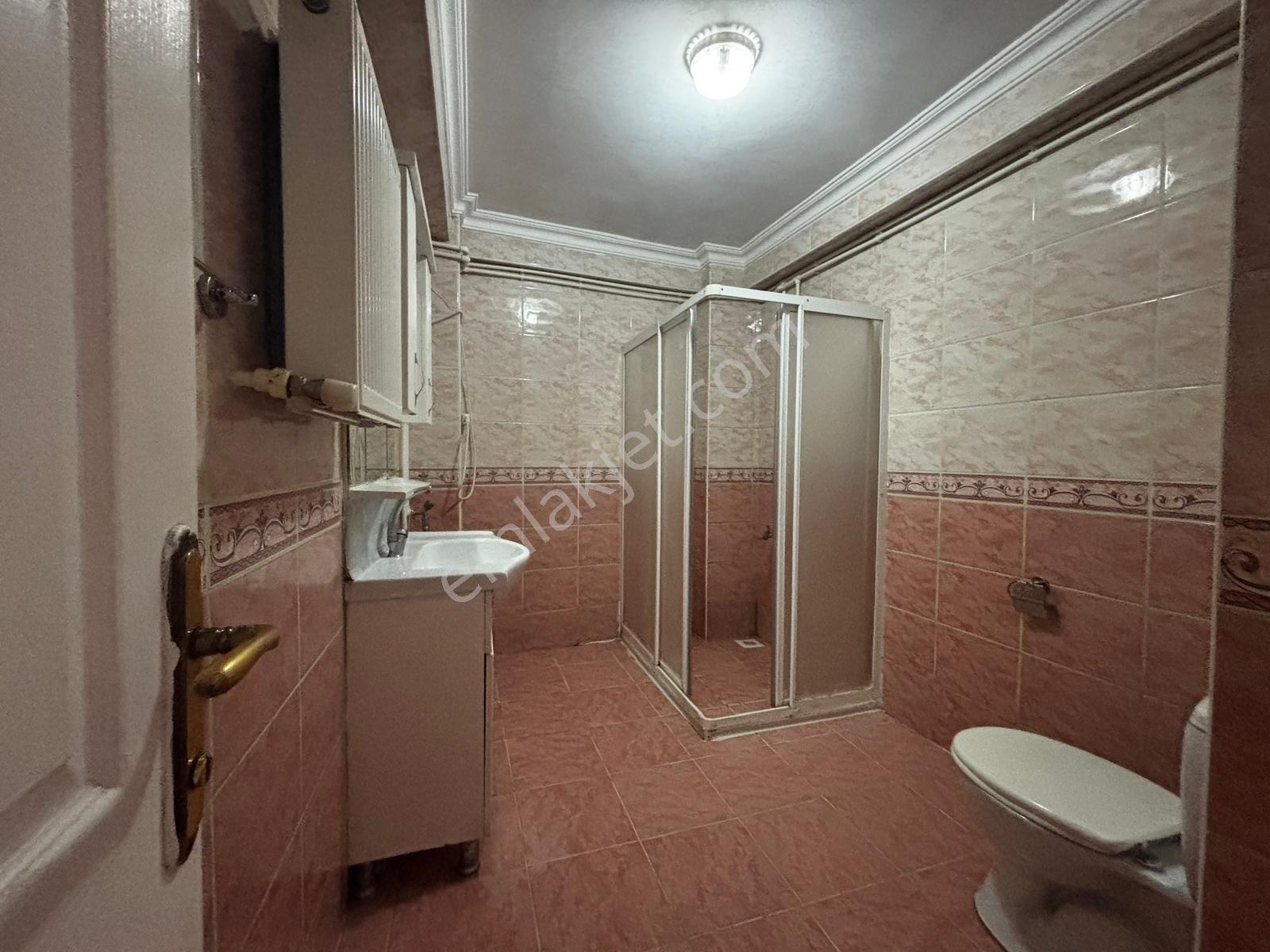 Gökay Emlaktan Çetinkaya Avm Yakını 20 Yıllık 1.kat 3+1 Daire - Görsel 18
