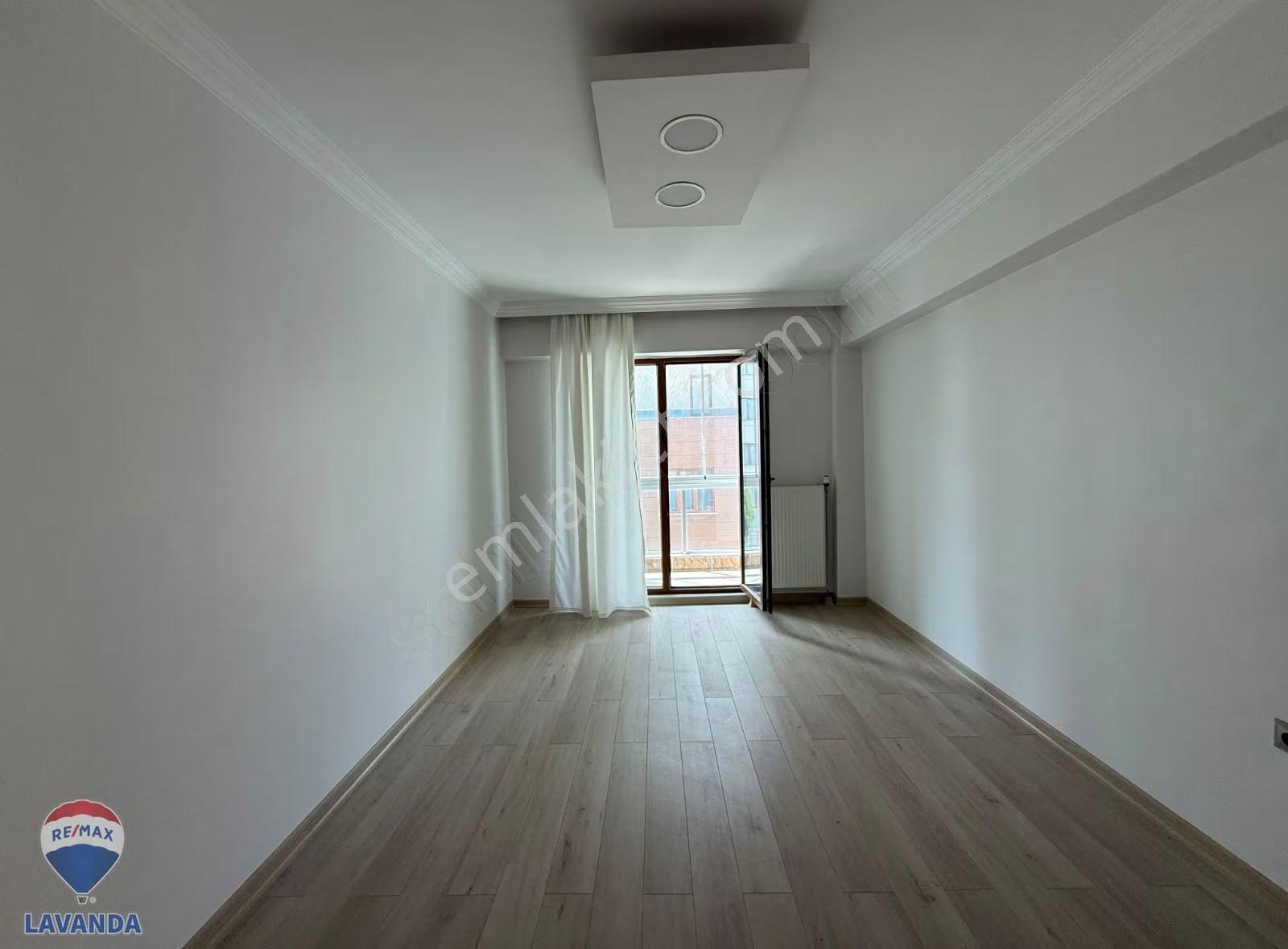 Remax Lavanda Dan Şeyh Sinan Mahallesinde Kiralık 3+1 Daire - Görsel 14