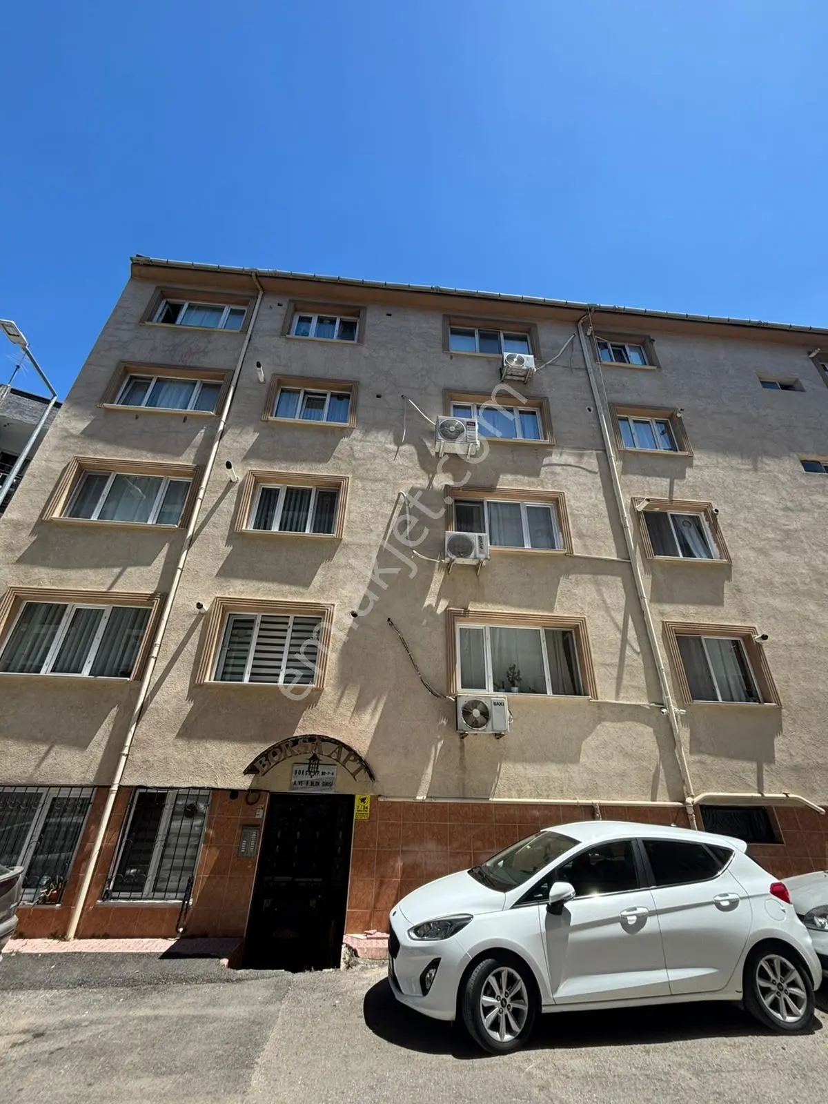 Gökdere Metro'ya 5 Dakika Mesafede! 2+1 Kiralık Daire Fırsatı!
