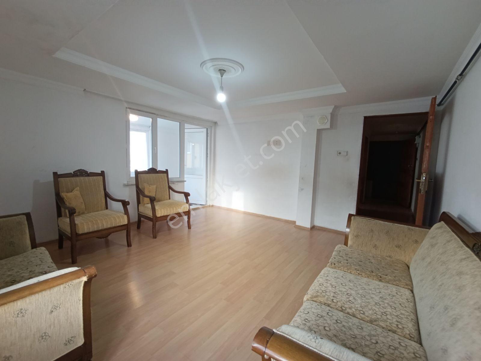 Sultangazi Yayla Mahallesinde Kiralık 1+1 Daire - Görsel 4