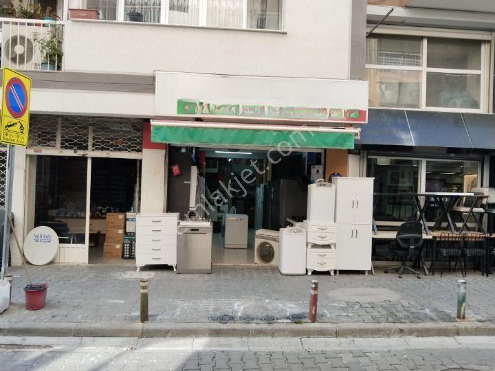 Karşıyaka Çarşı Spotçular Sokağında Satılık 30 M2 Dükkân