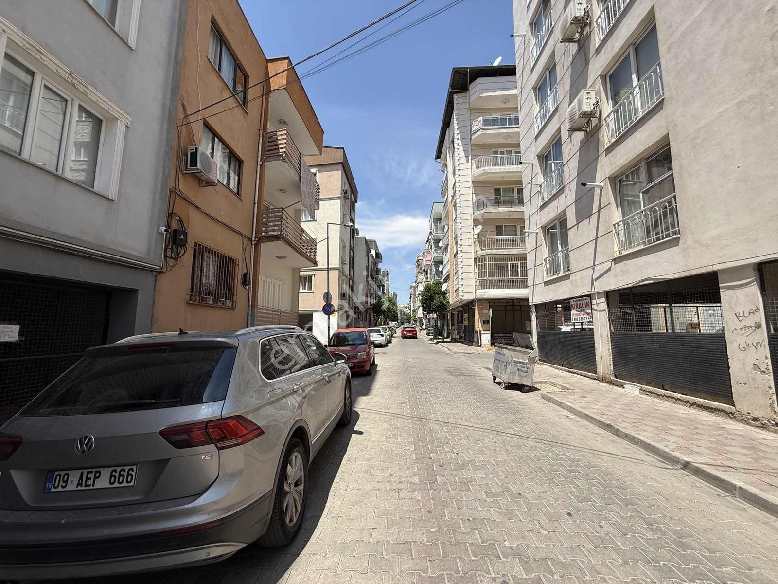 Aydın Efeler Orta Mahalle 213 Sokakta 3+1 135 Net M² Yatırımlık - Görsel 17